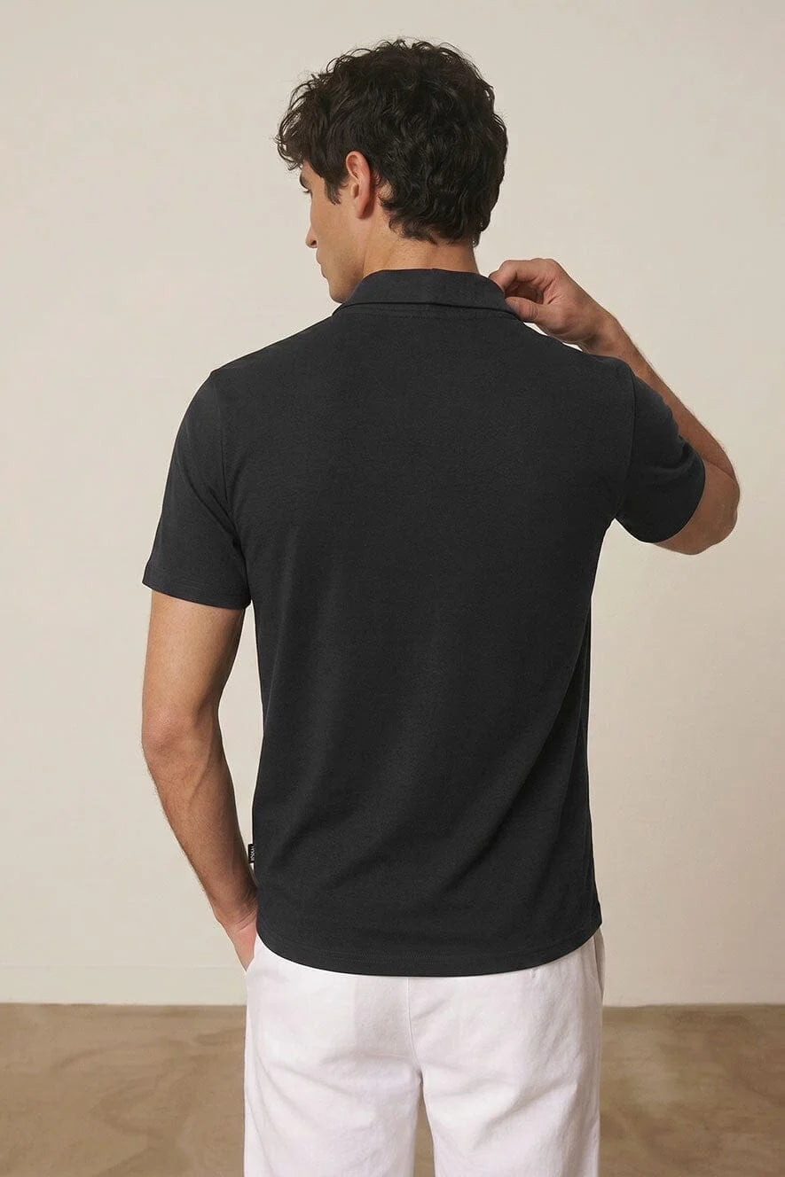 shawal collar t-shirt